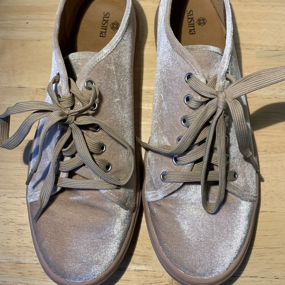 Susina Blush Velvet Sneakers